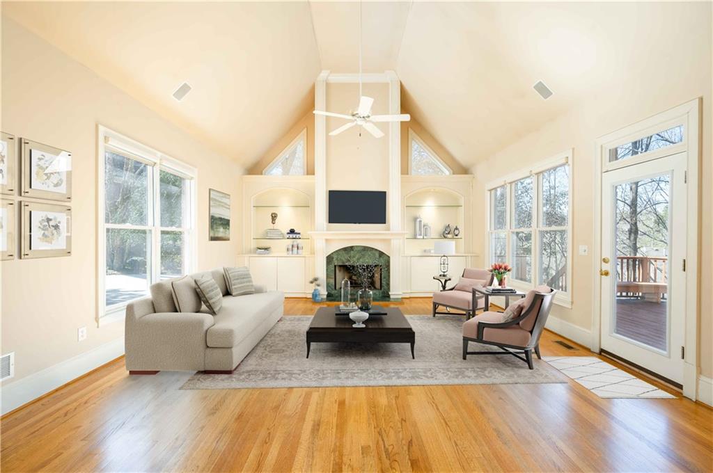 735 Orchard Point, Sandy Springs, Georgia 30350, 5 Bedrooms Bedrooms, ,4 BathroomsBathrooms,Residential,Sold,735 Orchard Point,7341727