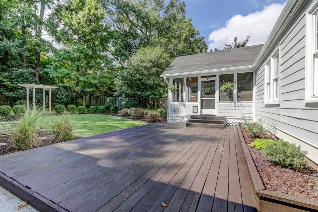 411 Carriage Drive, Sandy Springs, Georgia 30328, 2 Bedrooms Bedrooms, ,2 BathroomsBathrooms,Residential,Sold,411 Carriage Drive,6072328