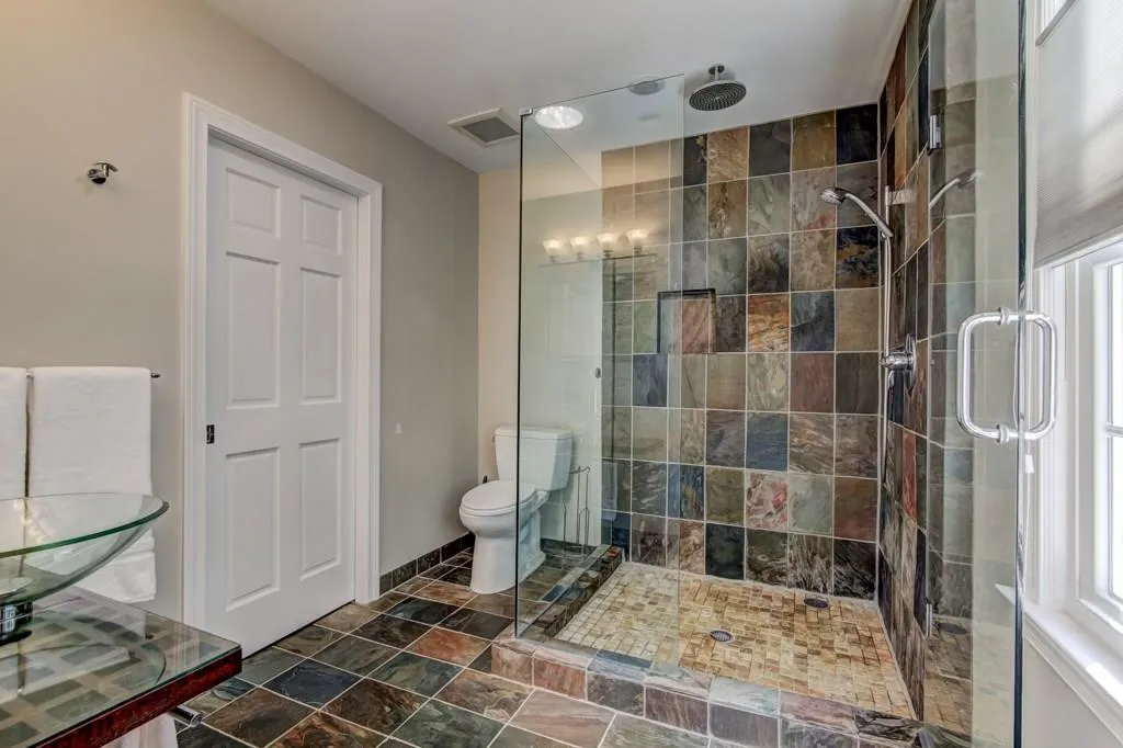 411 Carriage Drive, Sandy Springs, Georgia 30328, 2 Bedrooms Bedrooms, ,2 BathroomsBathrooms,Residential,Sold,411 Carriage Drive,6072328