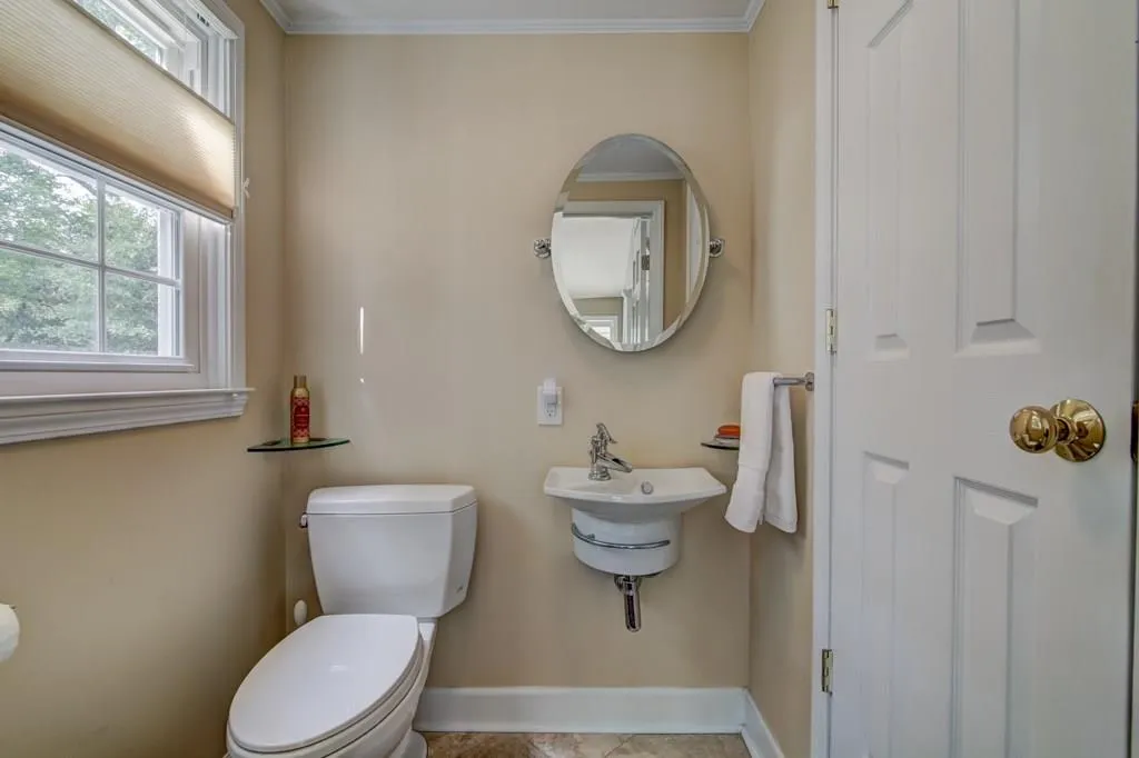 411 Carriage Drive, Sandy Springs, Georgia 30328, 2 Bedrooms Bedrooms, ,2 BathroomsBathrooms,Residential,Sold,411 Carriage Drive,6072328