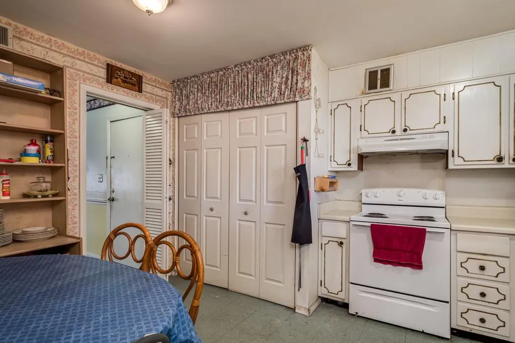 145 Northwood Drive Unit F6, Sandy Springs, Georgia 30342, 2 Bedrooms Bedrooms, ,2 BathroomsBathrooms,Residential,Sold,145 Northwood Drive Unit F6,6836857