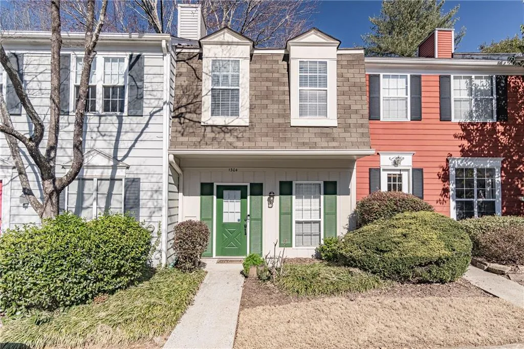 1304 Wedgewood Court, Atlanta, Georgia 30350, 2 Bedrooms Bedrooms, ,2 BathroomsBathrooms,Residential,Sold,1304 Wedgewood Court,7520039