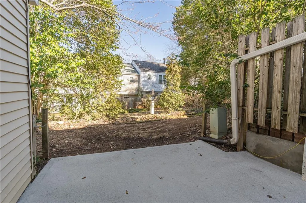 1304 Wedgewood Court, Atlanta, Georgia 30350, 2 Bedrooms Bedrooms, ,2 BathroomsBathrooms,Residential,Sold,1304 Wedgewood Court,7520039