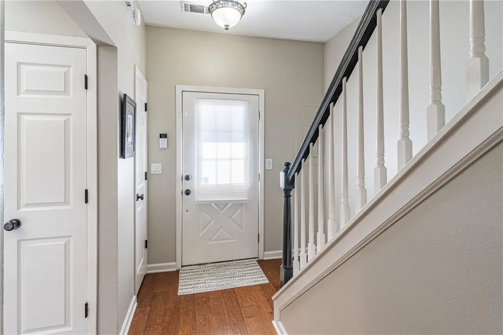 1304 Wedgewood Court, Atlanta, Georgia 30350, 2 Bedrooms Bedrooms, ,2 BathroomsBathrooms,Residential,Sold,1304 Wedgewood Court,7520039