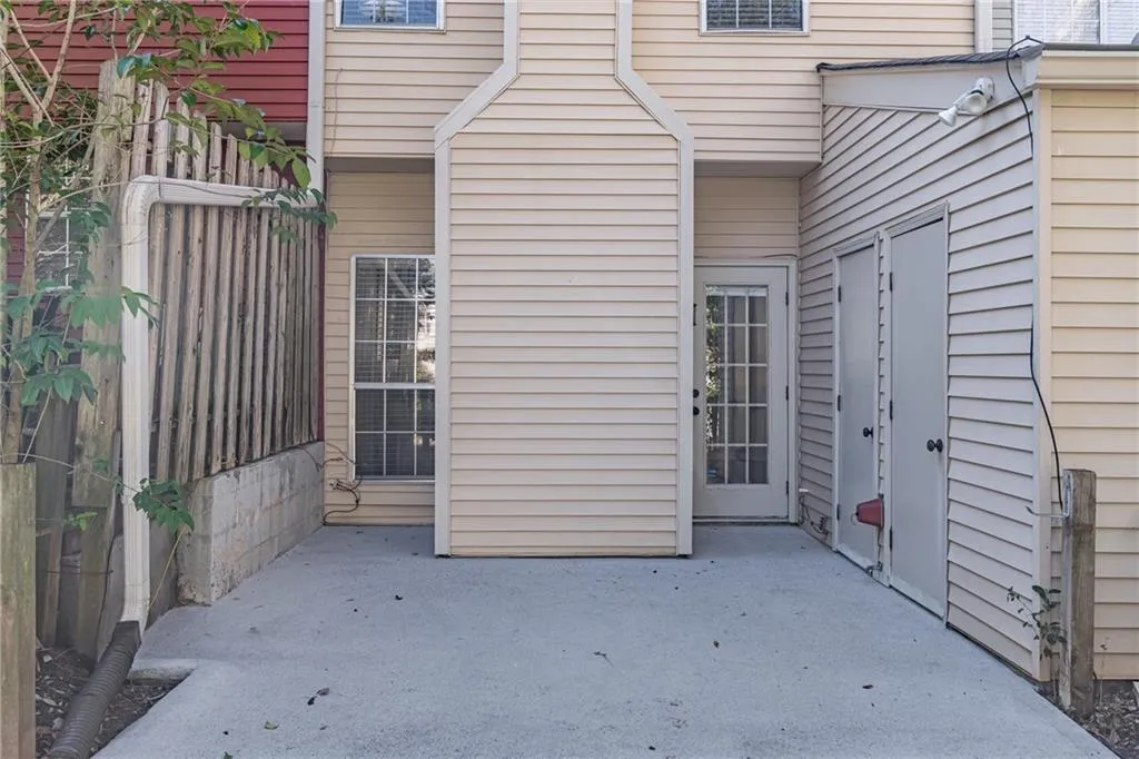 1304 Wedgewood Court, Atlanta, Georgia 30350, 2 Bedrooms Bedrooms, ,2 BathroomsBathrooms,Residential,Sold,1304 Wedgewood Court,7520039