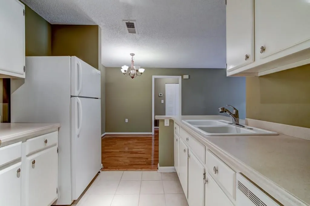 218 Granville Court, Sandy Springs, Georgia 30328, 1 Bedroom Bedrooms, ,1 BathroomBathrooms,Residential,Sold,218 Granville Court,6064787