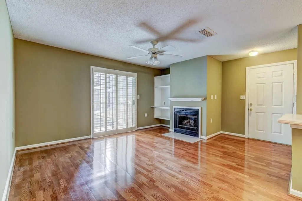 218 Granville Court, Sandy Springs, Georgia 30328, 1 Bedroom Bedrooms, ,1 BathroomBathrooms,Residential,Sold,218 Granville Court,6064787