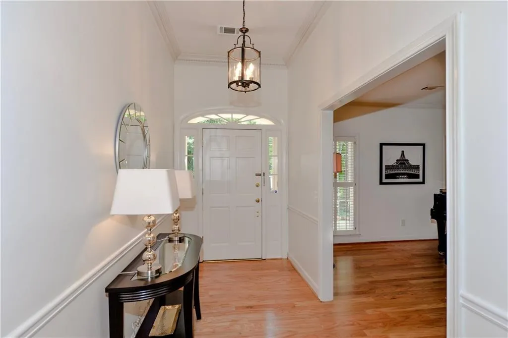 762 Loridans Drive Ne, Atlanta, Georgia 30342, 4 Bedrooms Bedrooms, ,2 BathroomsBathrooms,Residential,Sold,762 Loridans Drive Ne,6031017