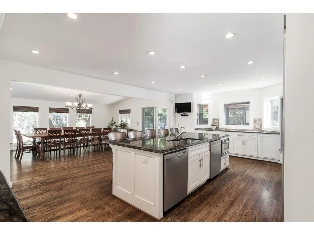 175 Colewood Way, Sandy Springs, Georgia 30328, 5 Bedrooms Bedrooms, ,4 BathroomsBathrooms,Residential,Sold,175 Colewood Way,6512880
