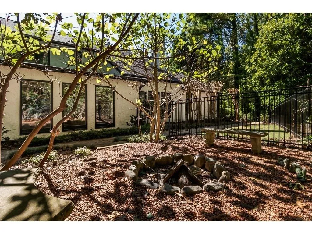 175 Colewood Way, Sandy Springs, Georgia 30328, 5 Bedrooms Bedrooms, ,4 BathroomsBathrooms,Residential,Sold,175 Colewood Way,6512880