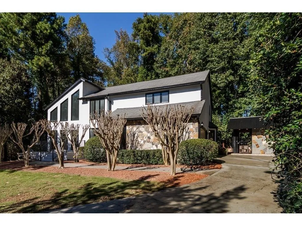 175 Colewood Way, Sandy Springs, Georgia 30328, 5 Bedrooms Bedrooms, ,4 BathroomsBathrooms,Residential,Sold,175 Colewood Way,6512880