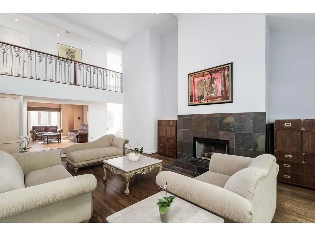175 Colewood Way, Sandy Springs, Georgia 30328, 5 Bedrooms Bedrooms, ,4 BathroomsBathrooms,Residential,Sold,175 Colewood Way,6512880