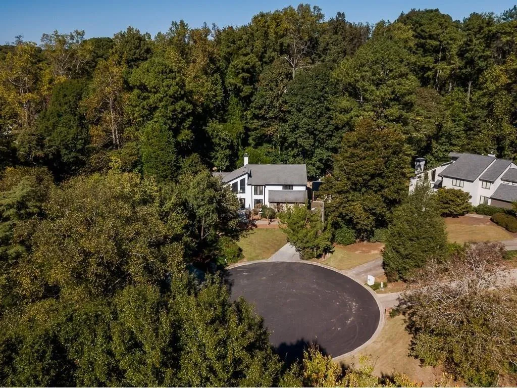 175 Colewood Way, Sandy Springs, Georgia 30328, 5 Bedrooms Bedrooms, ,4 BathroomsBathrooms,Residential,Sold,175 Colewood Way,6512880
