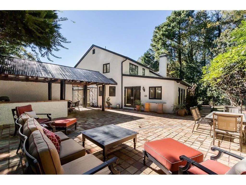 175 Colewood Way, Sandy Springs, Georgia 30328, 5 Bedrooms Bedrooms, ,4 BathroomsBathrooms,Residential,Sold,175 Colewood Way,6512880