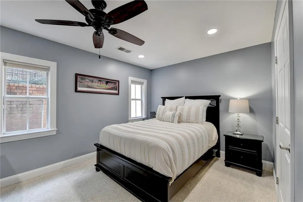 5438 Glenridge View, Atlanta, Georgia 30342, 3 Bedrooms Bedrooms, ,3 BathroomsBathrooms,Residential,Sold,5438 Glenridge View,7389690