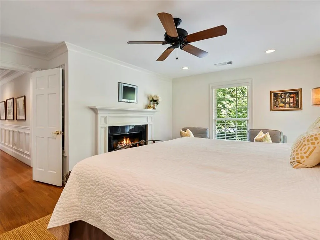 135 Forrest Lake Drive, Sandy Springs, Georgia 30327, 4 Bedrooms Bedrooms, ,3 BathroomsBathrooms,Residential,Sold,135 Forrest Lake Drive,7081938