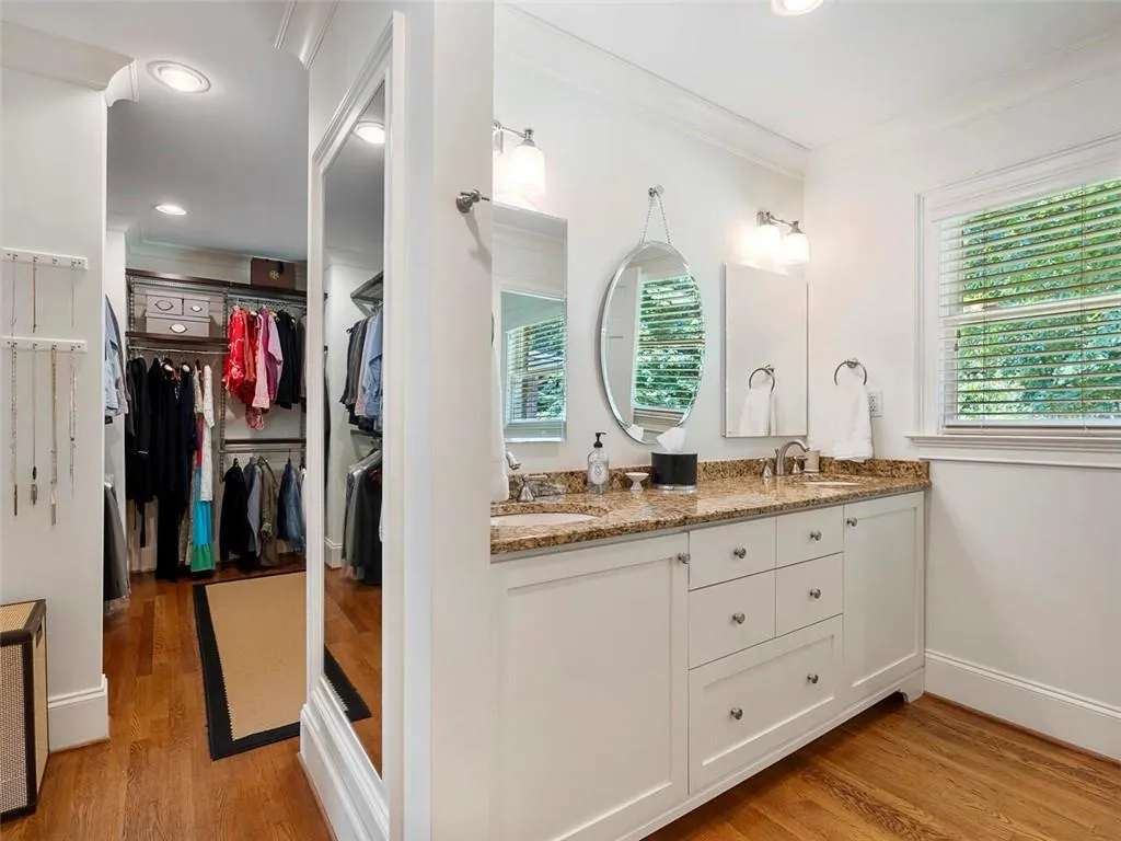 135 Forrest Lake Drive, Sandy Springs, Georgia 30327, 4 Bedrooms Bedrooms, ,3 BathroomsBathrooms,Residential,Sold,135 Forrest Lake Drive,7081938