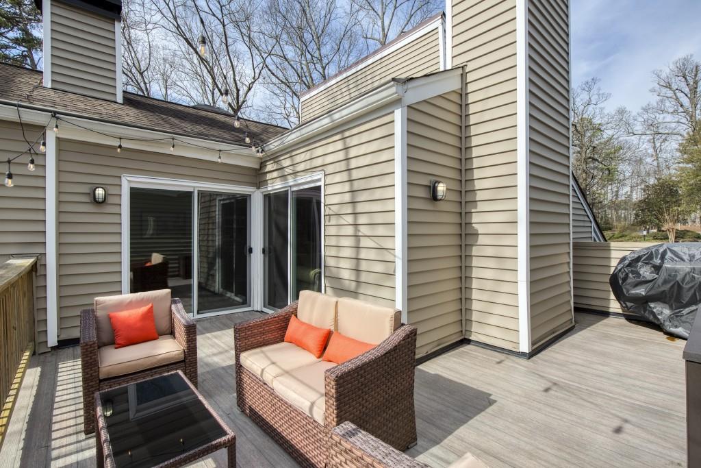 27 Dunwoody Springs Drive, Atlanta, Georgia 30328, 2 Bedrooms Bedrooms, ,2 BathroomsBathrooms,Residential,Sold,27 Dunwoody Springs Drive,7343889