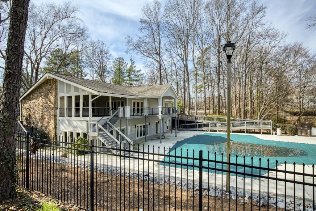 27 Dunwoody Springs Drive, Atlanta, Georgia 30328, 2 Bedrooms Bedrooms, ,2 BathroomsBathrooms,Residential,Sold,27 Dunwoody Springs Drive,7343889