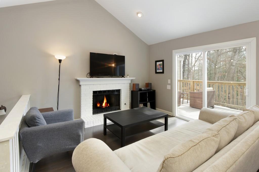 27 Dunwoody Springs Drive, Atlanta, Georgia 30328, 2 Bedrooms Bedrooms, ,2 BathroomsBathrooms,Residential,Sold,27 Dunwoody Springs Drive,7343889