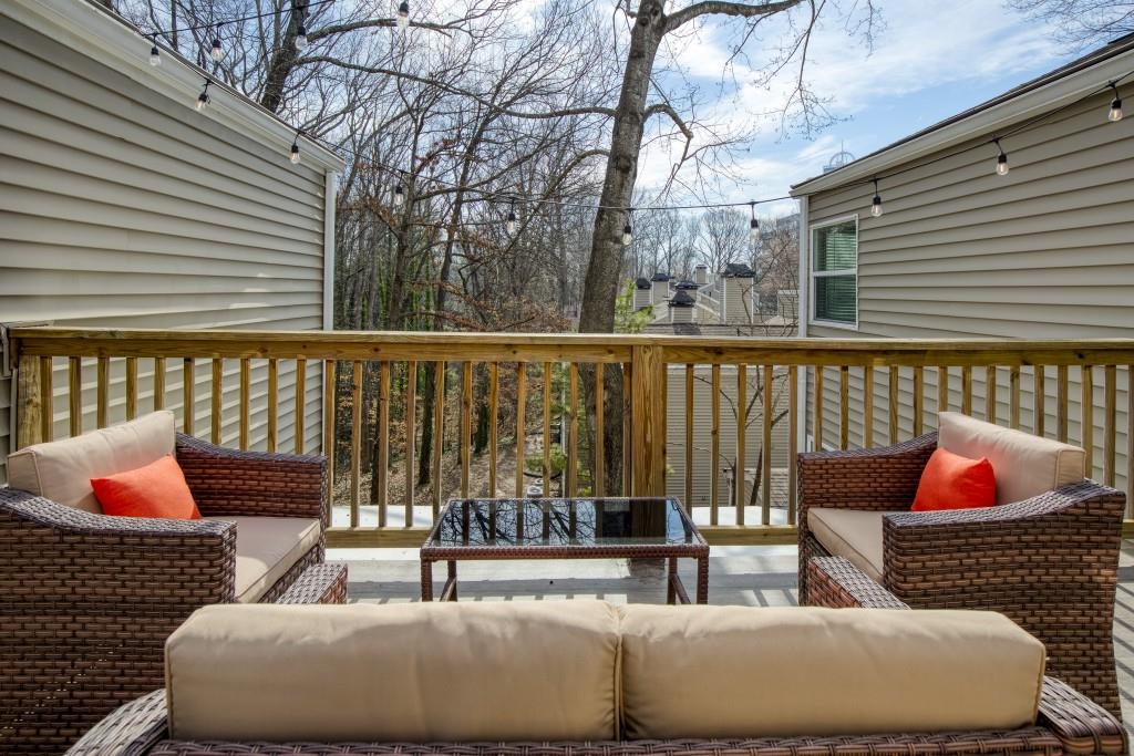 27 Dunwoody Springs Drive, Atlanta, Georgia 30328, 2 Bedrooms Bedrooms, ,2 BathroomsBathrooms,Residential,Sold,27 Dunwoody Springs Drive,7343889