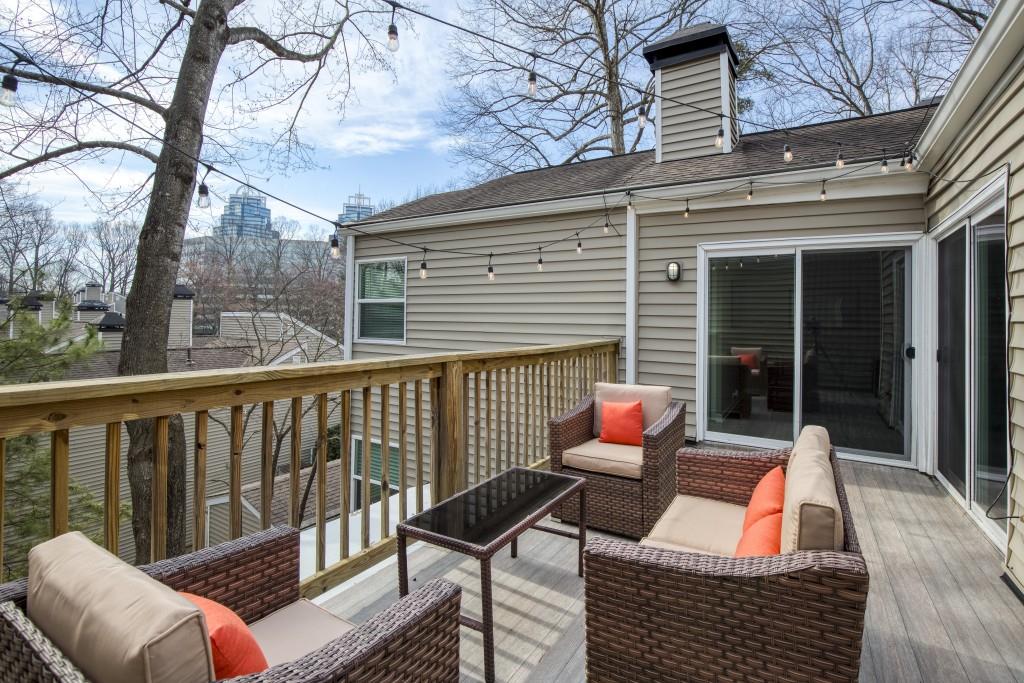 27 Dunwoody Springs Drive, Atlanta, Georgia 30328, 2 Bedrooms Bedrooms, ,2 BathroomsBathrooms,Residential,Sold,27 Dunwoody Springs Drive,7343889