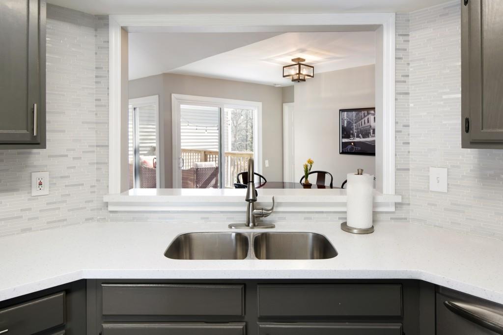 27 Dunwoody Springs Drive, Atlanta, Georgia 30328, 2 Bedrooms Bedrooms, ,2 BathroomsBathrooms,Residential,Sold,27 Dunwoody Springs Drive,7343889