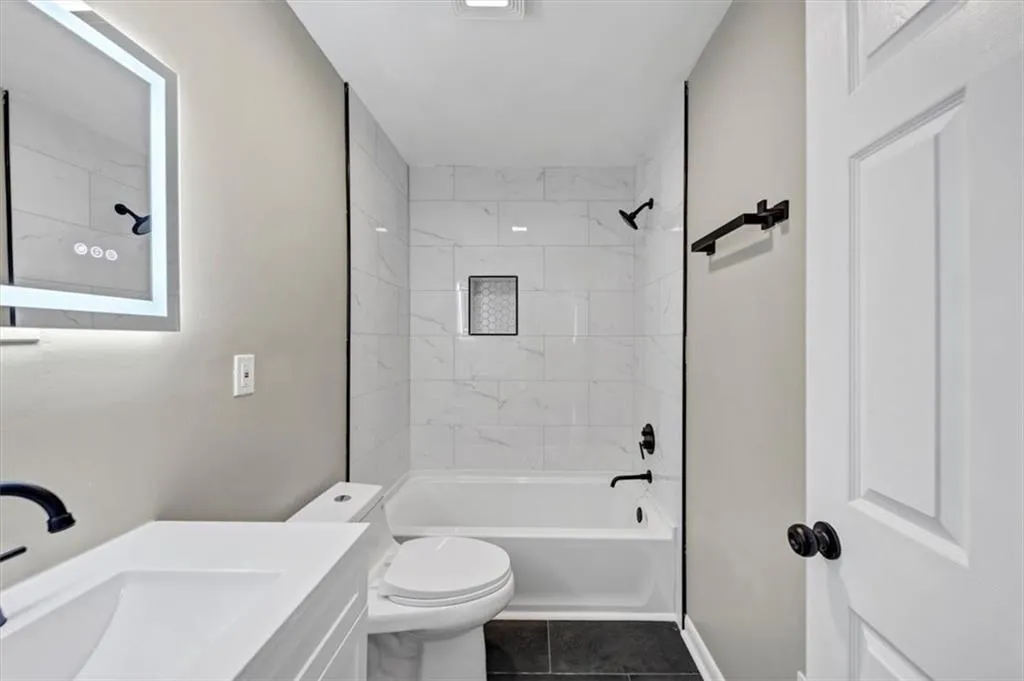 847 Magna Carta Drive Nw, Atlanta, Georgia 30318, 5 Bedrooms Bedrooms, ,3 BathroomsBathrooms,Residential,For Sale,847 Magna Carta Drive Nw,7601567