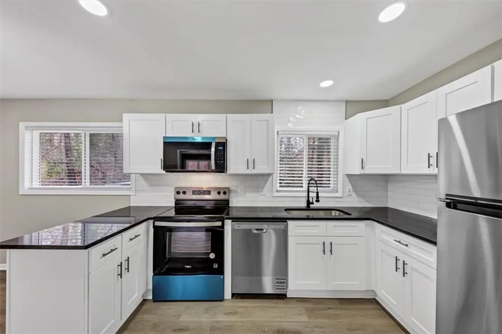 847 Magna Carta Drive Nw, Atlanta, Georgia 30318, 5 Bedrooms Bedrooms, ,3 BathroomsBathrooms,Residential,For Sale,847 Magna Carta Drive Nw,7601567