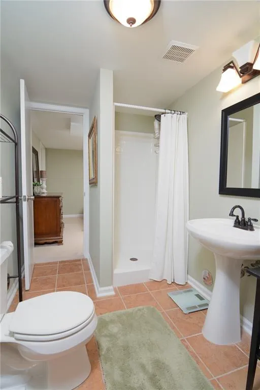 6780 River Springs Lane, Atlanta, Georgia 30328, 5 Bedrooms Bedrooms, ,3 BathroomsBathrooms,Residential,Sold,6780 River Springs Lane,5981363