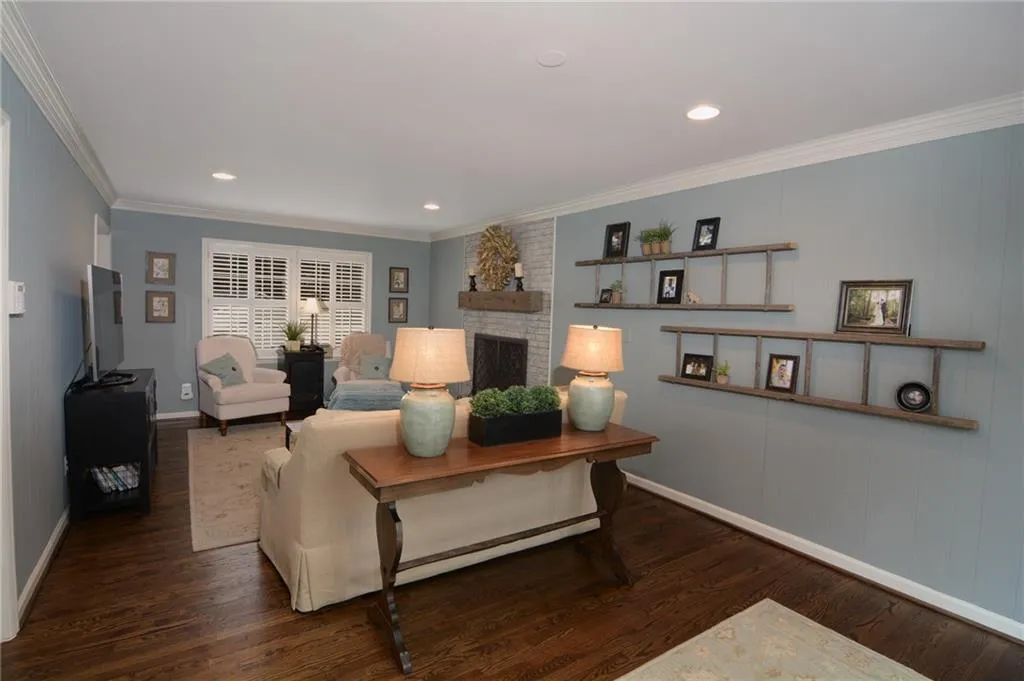 6780 River Springs Lane, Atlanta, Georgia 30328, 5 Bedrooms Bedrooms, ,3 BathroomsBathrooms,Residential,Sold,6780 River Springs Lane,5981363