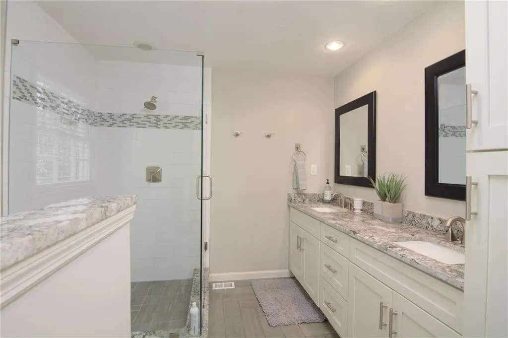 6780 River Springs Lane, Atlanta, Georgia 30328, 5 Bedrooms Bedrooms, ,3 BathroomsBathrooms,Residential,Sold,6780 River Springs Lane,5981363