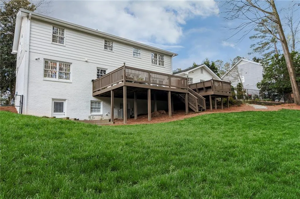 6780 River Springs Lane, Atlanta, Georgia 30328, 5 Bedrooms Bedrooms, ,3 BathroomsBathrooms,Residential,Sold,6780 River Springs Lane,5981363