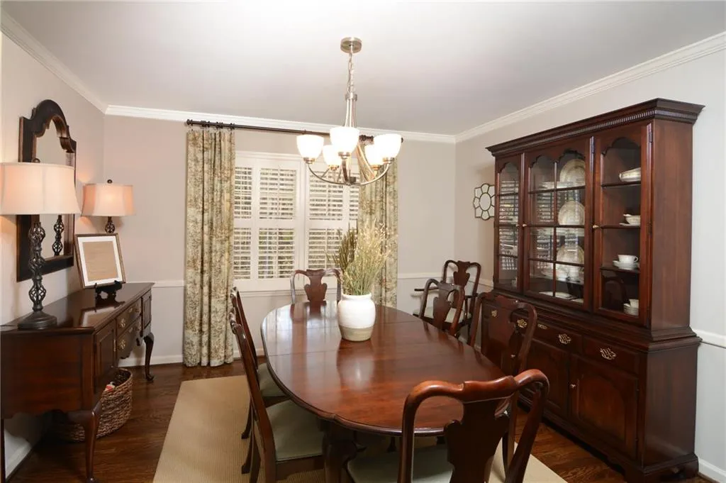 6780 River Springs Lane, Atlanta, Georgia 30328, 5 Bedrooms Bedrooms, ,3 BathroomsBathrooms,Residential,Sold,6780 River Springs Lane,5981363