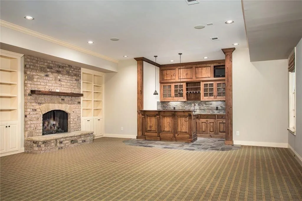 980 Fenimore Circle, Sandy Springs, Georgia 30350, 5 Bedrooms Bedrooms, ,6 BathroomsBathrooms,Residential,Sold,980 Fenimore Circle,7025972