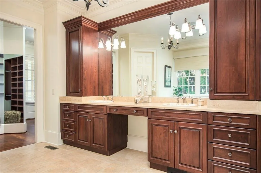 980 Fenimore Circle, Sandy Springs, Georgia 30350, 5 Bedrooms Bedrooms, ,6 BathroomsBathrooms,Residential,Sold,980 Fenimore Circle,7025972