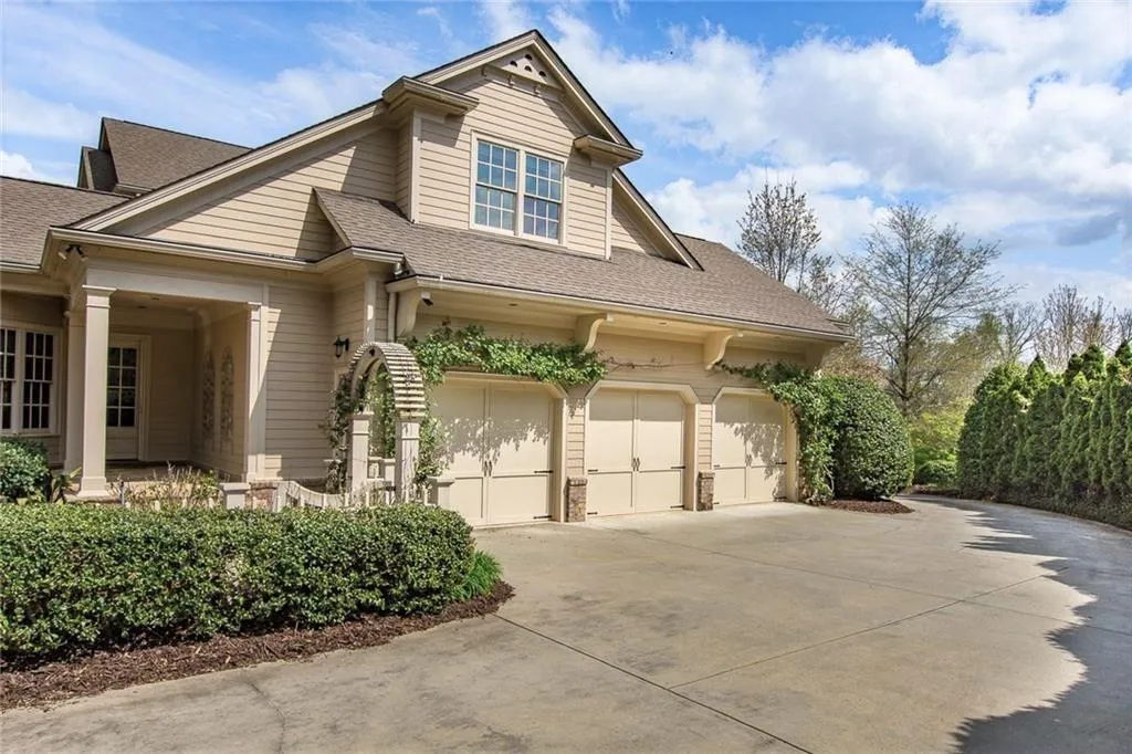 980 Fenimore Circle, Sandy Springs, Georgia 30350, 5 Bedrooms Bedrooms, ,6 BathroomsBathrooms,Residential,Sold,980 Fenimore Circle,7025972