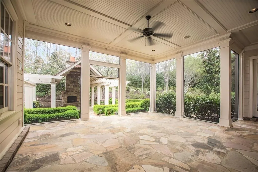 980 Fenimore Circle, Sandy Springs, Georgia 30350, 5 Bedrooms Bedrooms, ,6 BathroomsBathrooms,Residential,Sold,980 Fenimore Circle,7025972