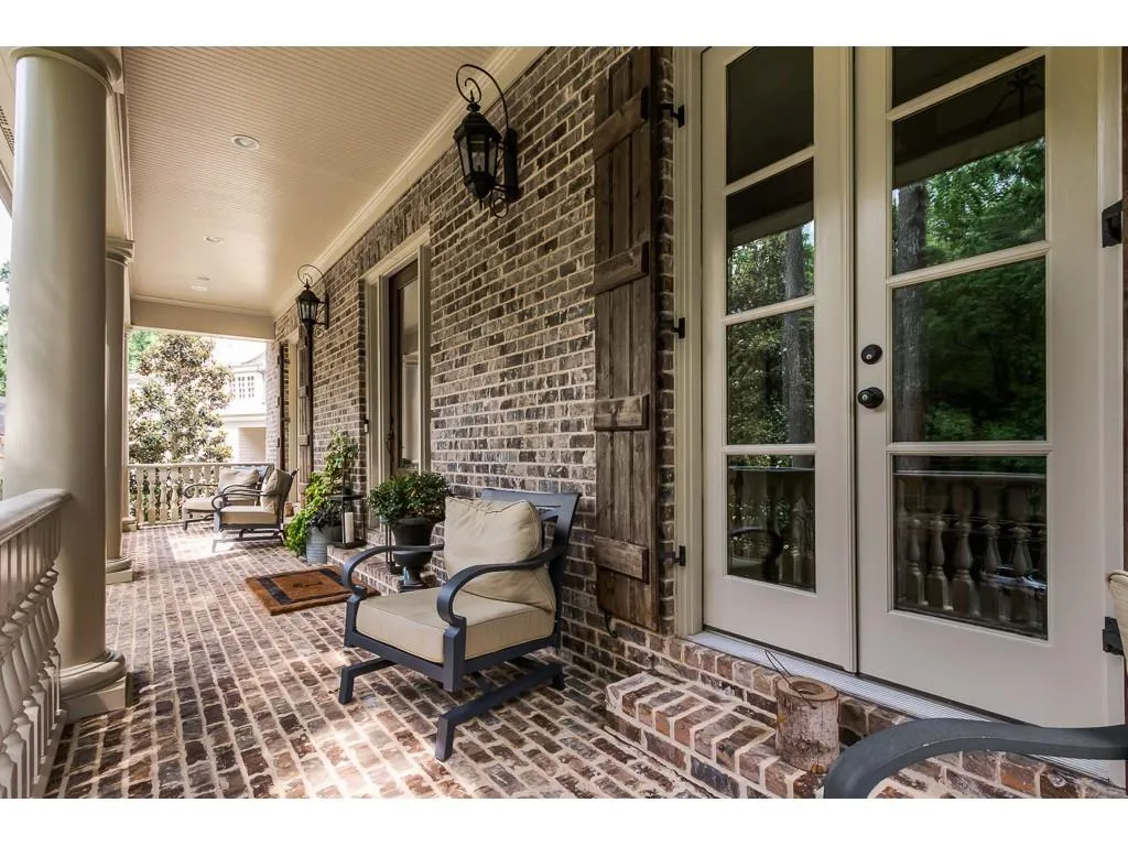 195 Worth Drive, Atlanta, Georgia 30327, 6 Bedrooms Bedrooms, ,5 BathroomsBathrooms,Residential,Sold,195 Worth Drive,6642518