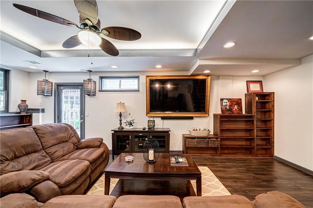 996 Pitts Road Unit H, Atlanta, Georgia 30350, 4 Bedrooms Bedrooms, ,5 BathroomsBathrooms,Residential,Sold,996 Pitts Road Unit H,6764211