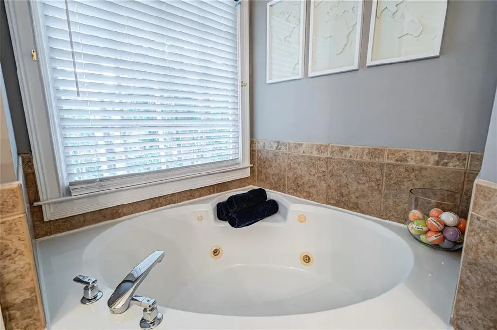 996 Pitts Road Unit H, Atlanta, Georgia 30350, 4 Bedrooms Bedrooms, ,5 BathroomsBathrooms,Residential,Sold,996 Pitts Road Unit H,6764211