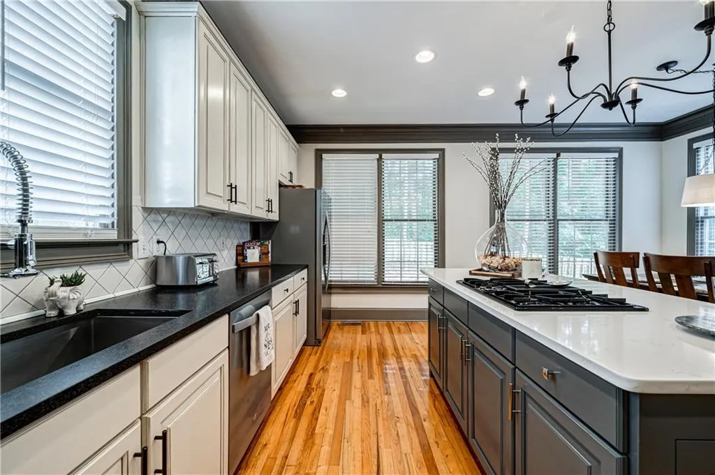 996 Pitts Road Unit H, Atlanta, Georgia 30350, 4 Bedrooms Bedrooms, ,5 BathroomsBathrooms,Residential,Sold,996 Pitts Road Unit H,6764211