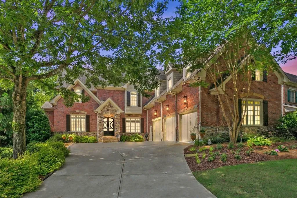 7720 Marsh Court, Sandy Springs, Georgia 30328, 6 Bedrooms Bedrooms, ,7 BathroomsBathrooms,Residential,Sold,7720 Marsh Court,6905553