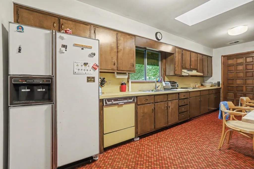 Bring your vision to restore and transform the existing home, expand upon its footprint, or explore the possibilities for a custom new construction home.