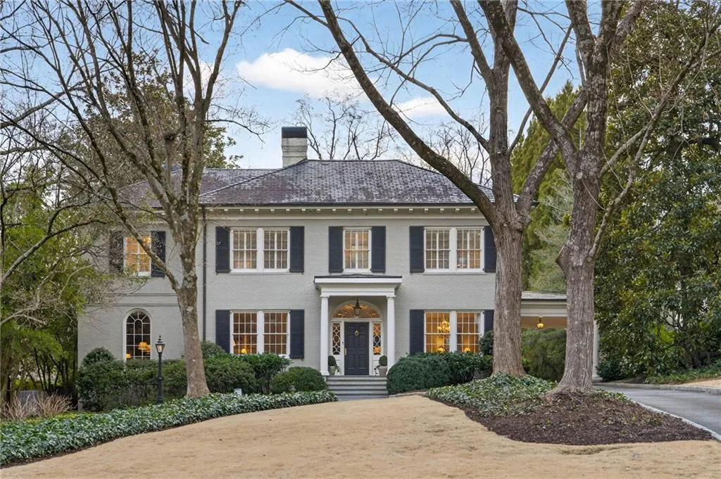 2552 Habersham Road Nw, Atlanta, Georgia 30305, 4 Bedrooms Bedrooms, 0 ,6 BathroomsBathrooms,Residential,For Sale,2552 Habersham Road Nw,7717533