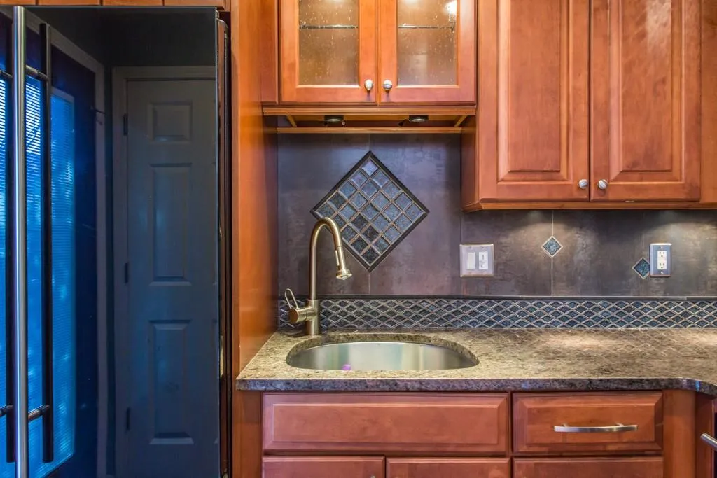 5375 Roswell Road Unit C6, Sandy Springs, Georgia 30342, 2 Bedrooms Bedrooms, ,1 BathroomBathrooms,Residential,Sold,5375 Roswell Road Unit C6,5964697