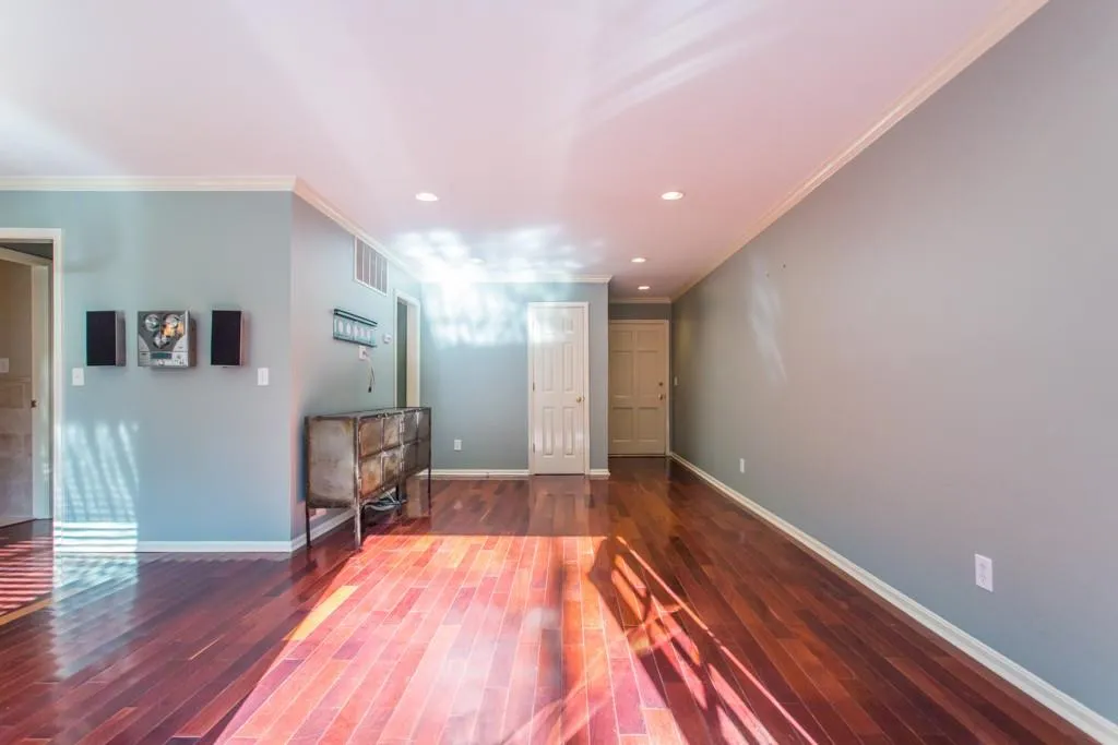 5375 Roswell Road Unit C6, Sandy Springs, Georgia 30342, 2 Bedrooms Bedrooms, ,1 BathroomBathrooms,Residential,Sold,5375 Roswell Road Unit C6,5964697