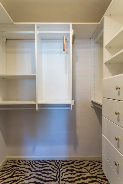 5375 Roswell Road Unit C6, Sandy Springs, Georgia 30342, 2 Bedrooms Bedrooms, ,1 BathroomBathrooms,Residential,Sold,5375 Roswell Road Unit C6,5964697