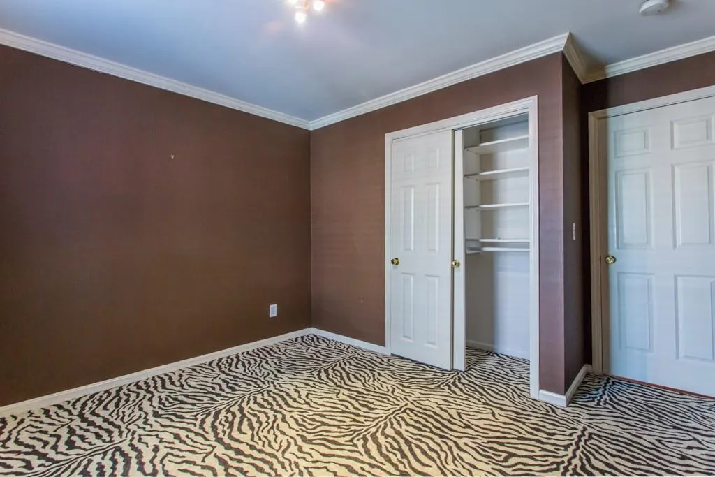 5375 Roswell Road Unit C6, Sandy Springs, Georgia 30342, 2 Bedrooms Bedrooms, ,1 BathroomBathrooms,Residential,Sold,5375 Roswell Road Unit C6,5964697