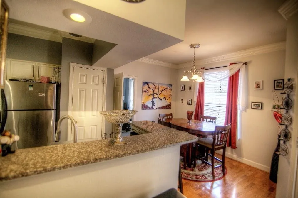 3777 Peachtree Road Unit 1435, Atlanta, Georgia 30319, 1 Bedroom Bedrooms, ,1 BathroomBathrooms,Residential,Sold,3777 Peachtree Road Unit 1435,5614940